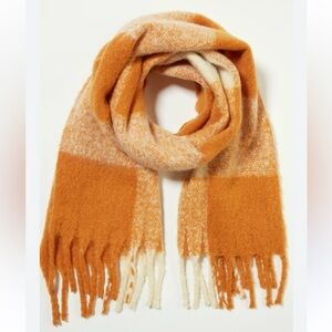 NEW Lucky Brand Cozy Cream and Orange Plaid Scarf